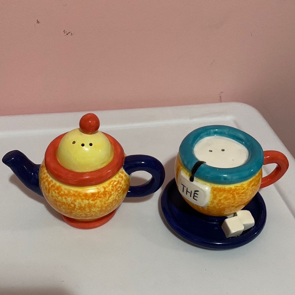 Salt and pepper shakers